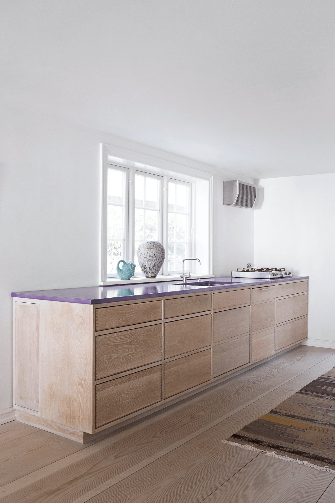 Purple lava stone kitchen - Made a Mano