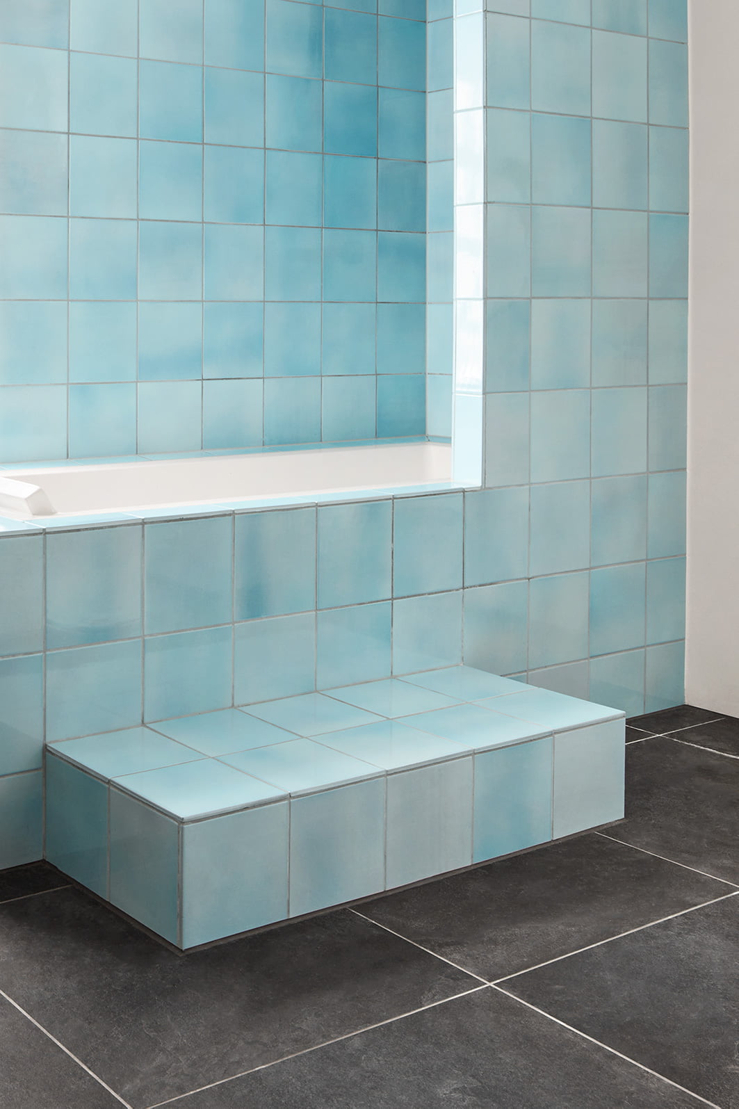 Sky blue terracotta bathroom - Made a Mano